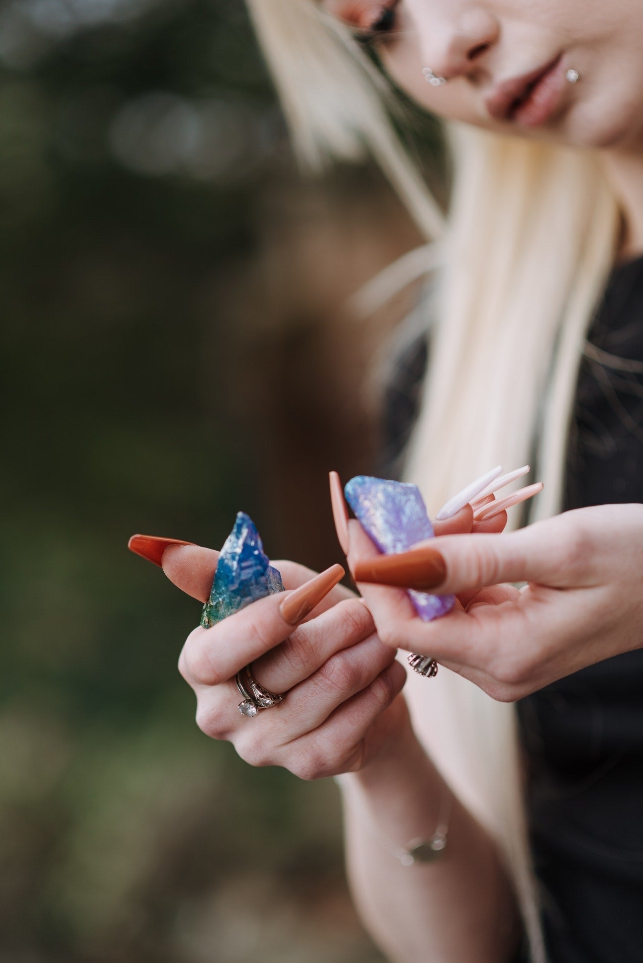 Wand shaped crystals